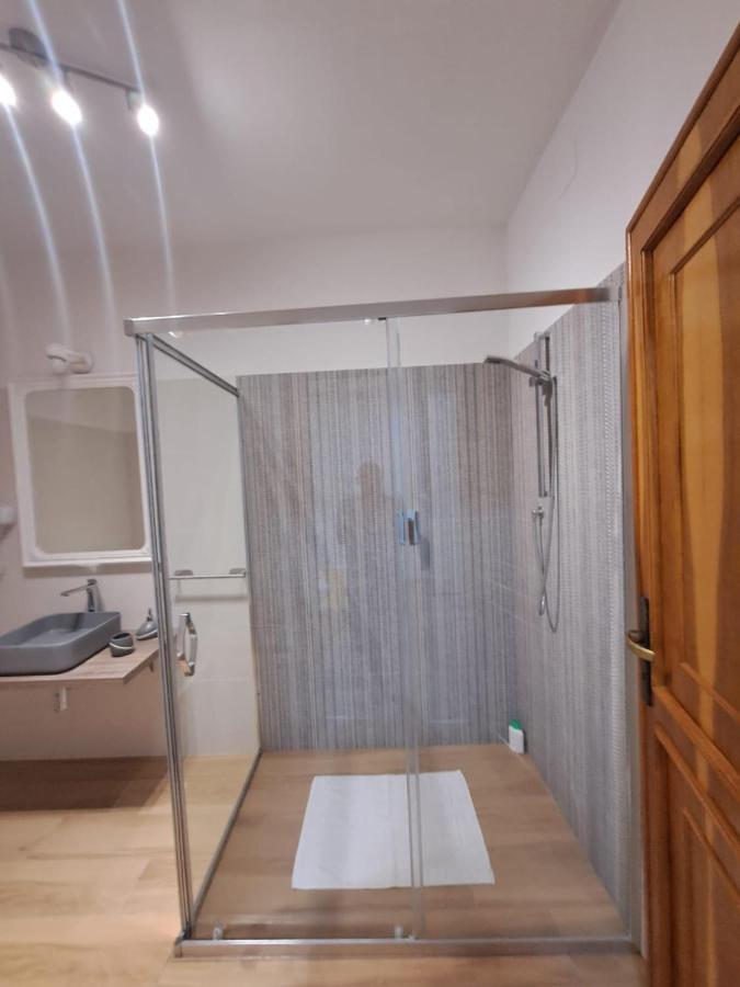 סאסארי Villa Andres מראה חיצוני תמונה